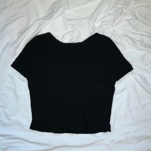 Knit black cropped sweater tee